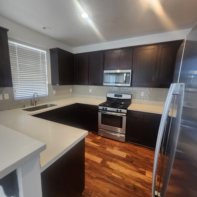 Building Photo - 2316 Dancing Penny Way