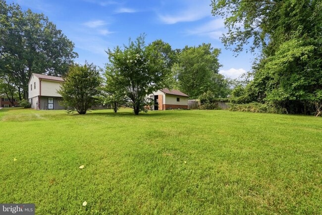 Building Photo - 17004 Gohagen Rd