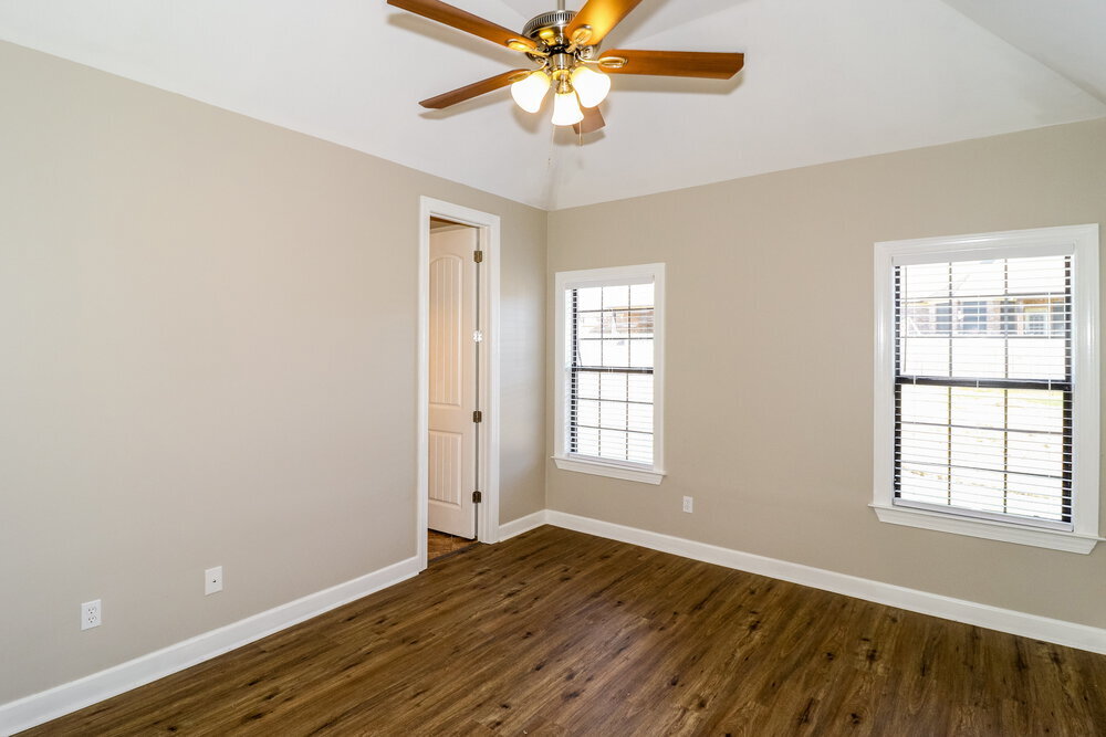 Building Photo - 1386 Sawmill Creek Ln