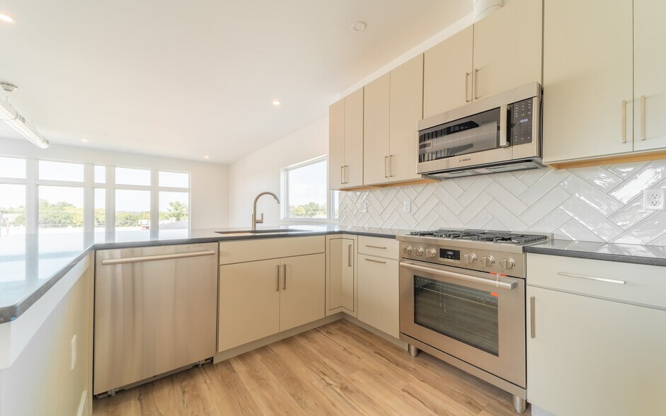 Custom Cabinetry - 428 Penn Ave