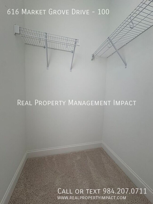 Building Photo - 616 Market Grove Drive-100