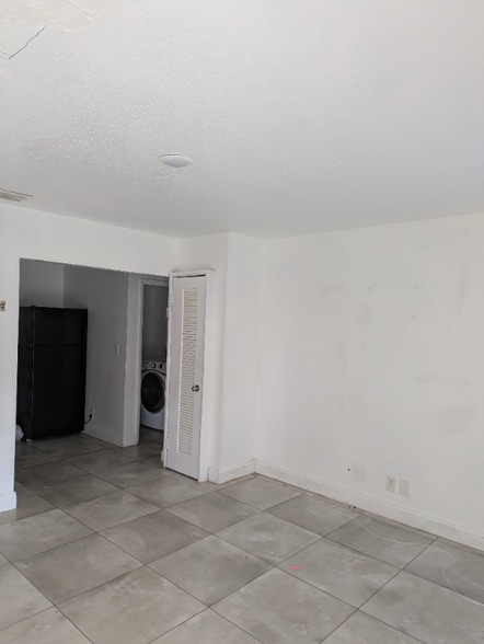 Building Photo - 741 NW 3rd Ave