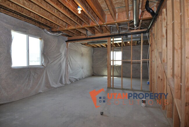 Building Photo - 11533 S Rk Cv
