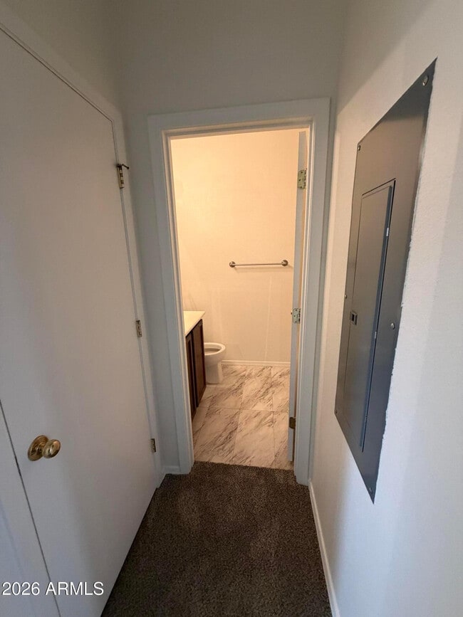 Building Photo - 7464 S 31st Pl