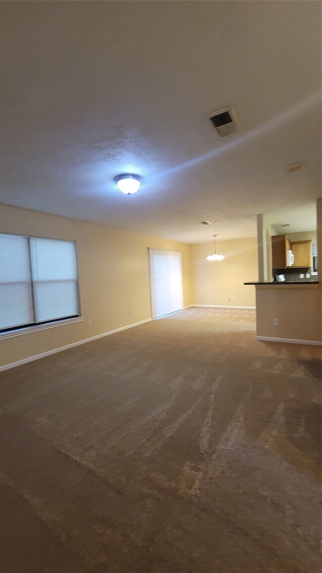 Building Photo - 10223 Azalea Village Dr