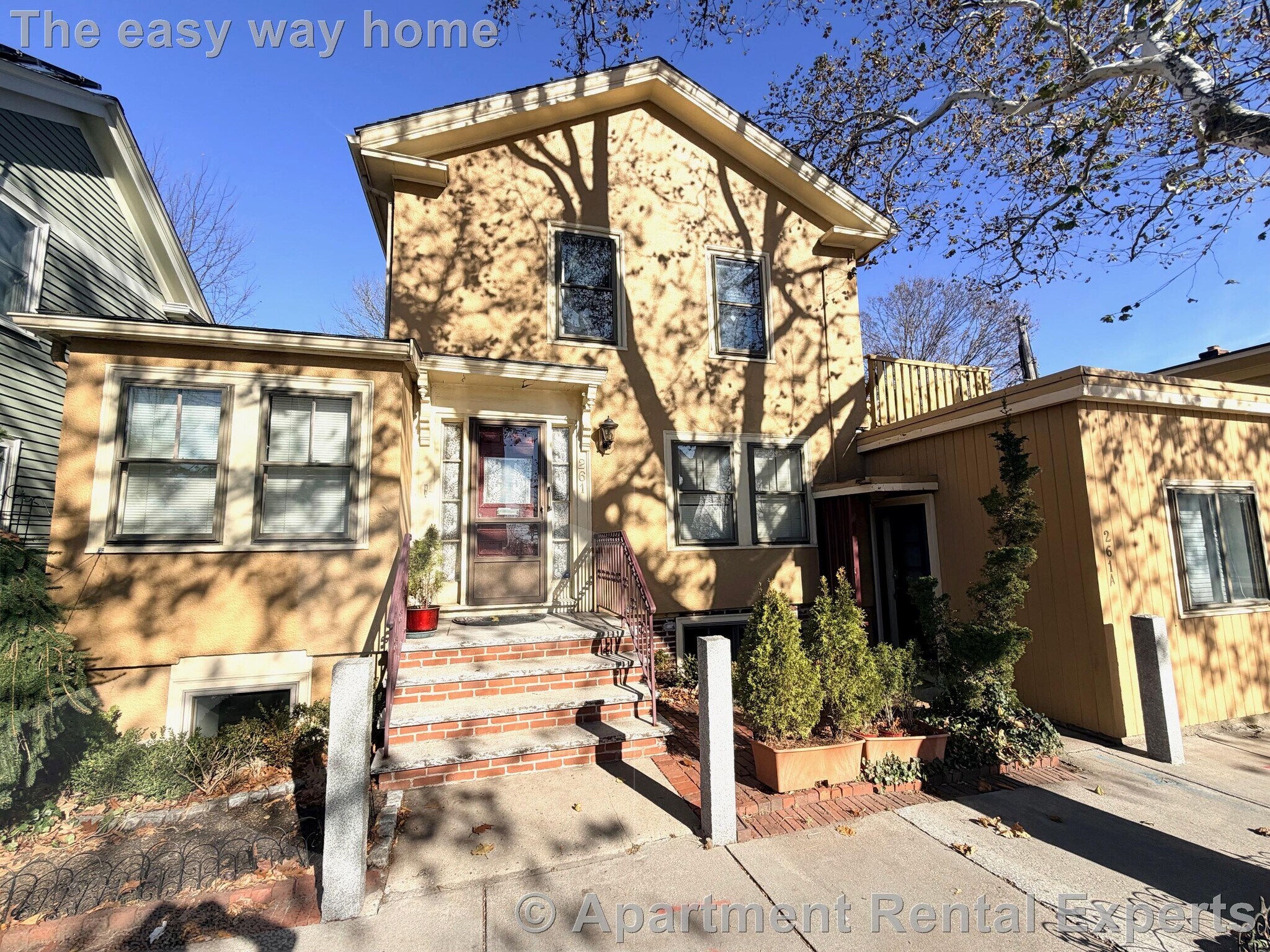 Building Photo - 261 Mt Auburn St