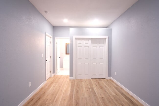 Building Photo - Perfect multi-family property! A 3-bed, 2-bath home for $2,300, plus a separate NEVER LIVED IN in...