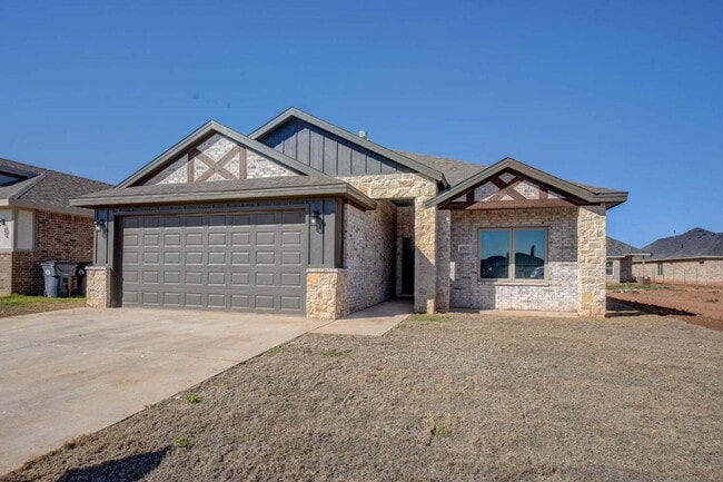 Primary Photo - Pristine 3/2/2 in Frenship ISD, All Applia...