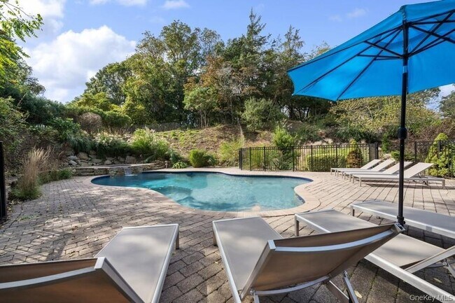 Building Photo - 39 Smugglers Path