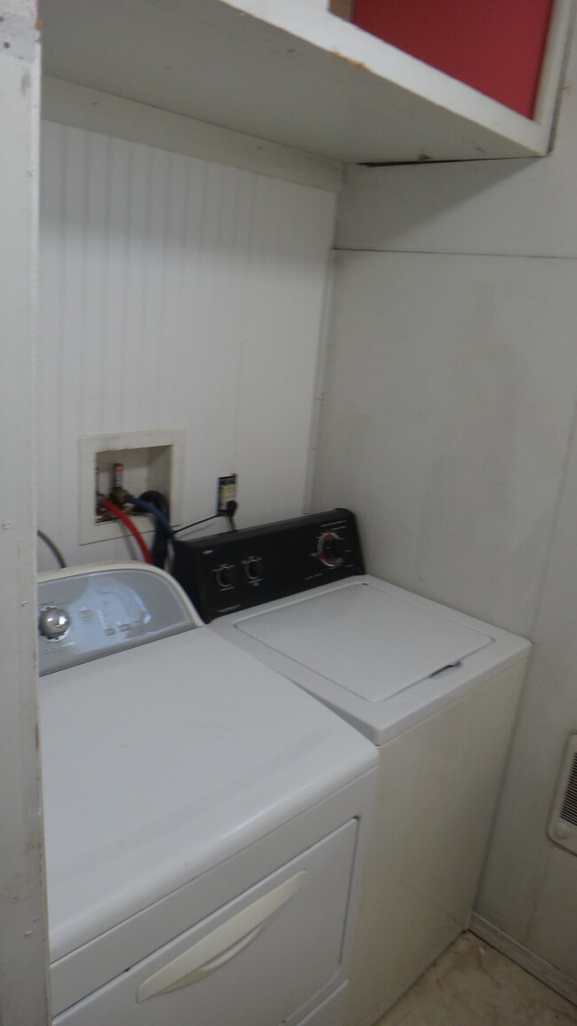 Washer and dryer included! - 1307 SW Mulvane St