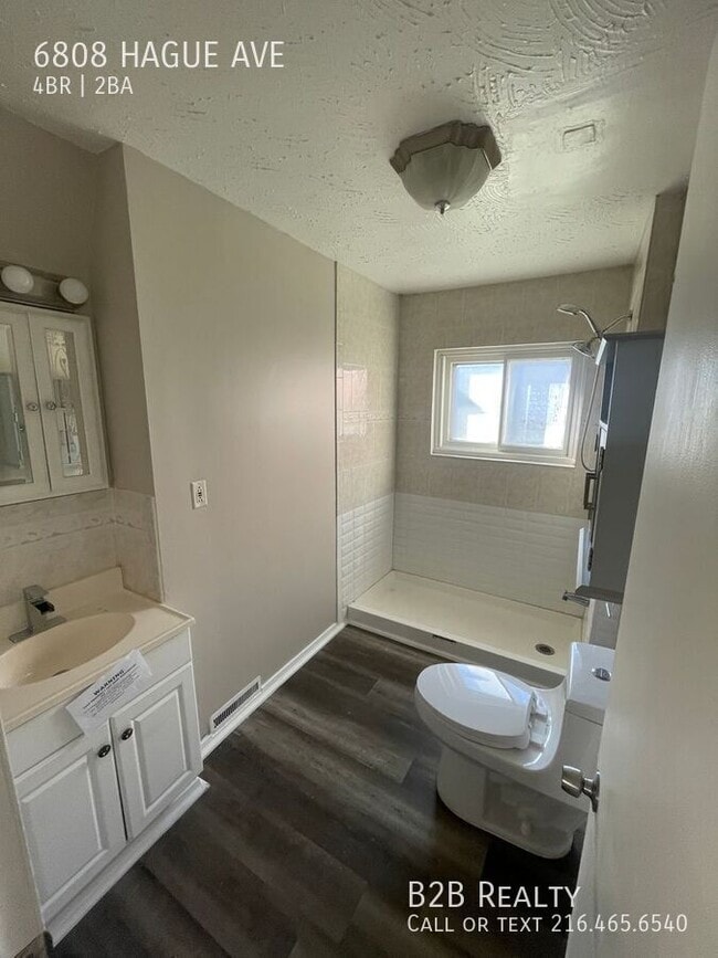 Building Photo - 6808 Hague Ave