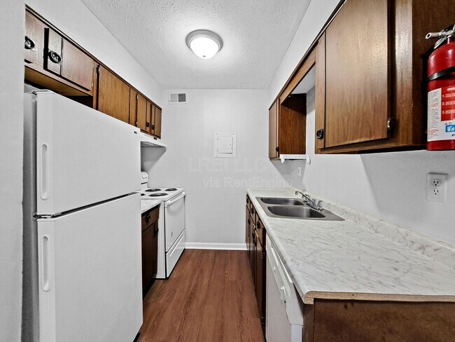 Building Photo - 3105 Fordhaven Rd