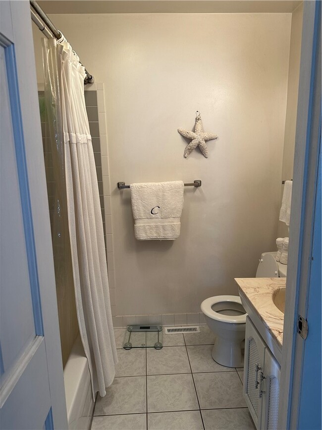 Building Photo - 1878 Ridge Rd