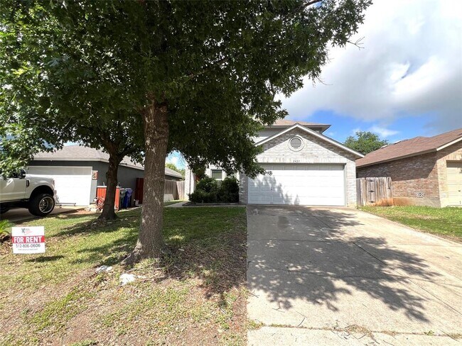 Primary Photo - 2423 Glen Field Dr