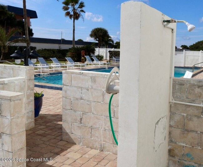 Building Photo - 650 N Atlantic Ave