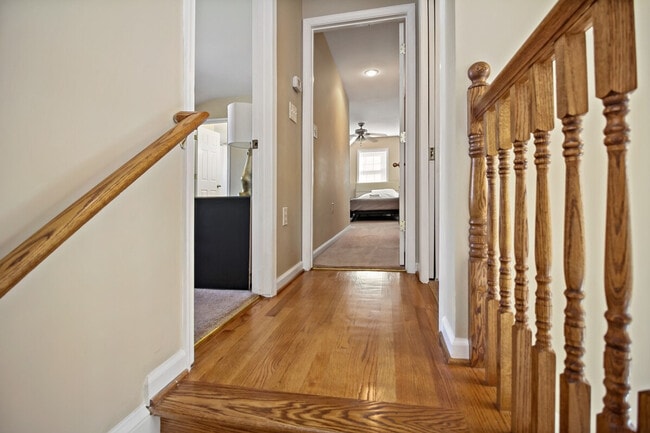 Building Photo - 300 Lawton St