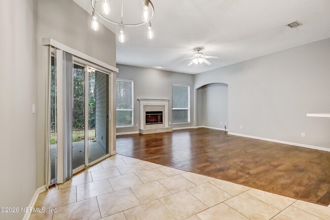 Building Photo - 4613 W Catbrier Ct