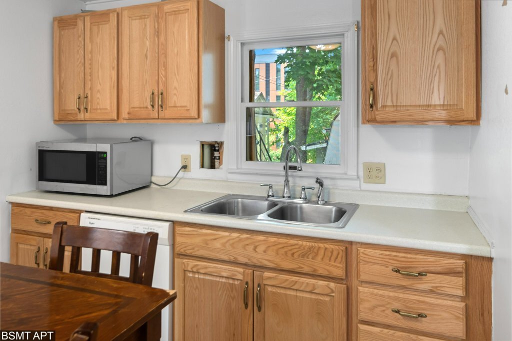 Building Photo - 309 Dryden Rd