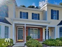 Building Photo - 104 Carved Oak Dr