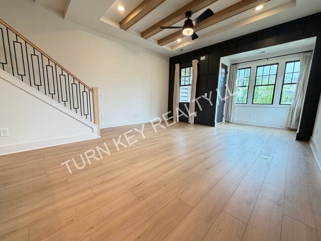 Building Photo - Townhouse for Rent in Hoover