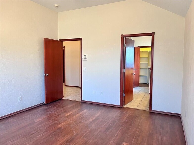 Building Photo - 628 Allison Ln