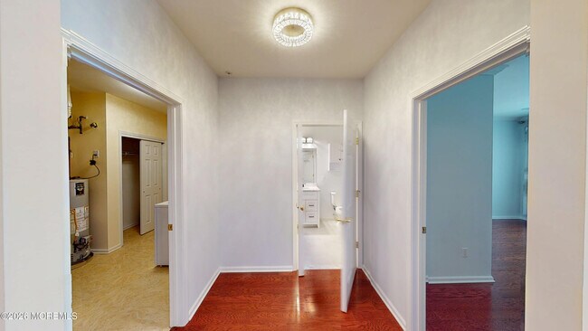 Building Photo - 112 Regency Ct