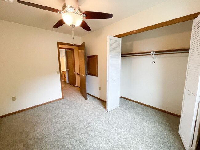 Building Photo - 2820 Warner Ln