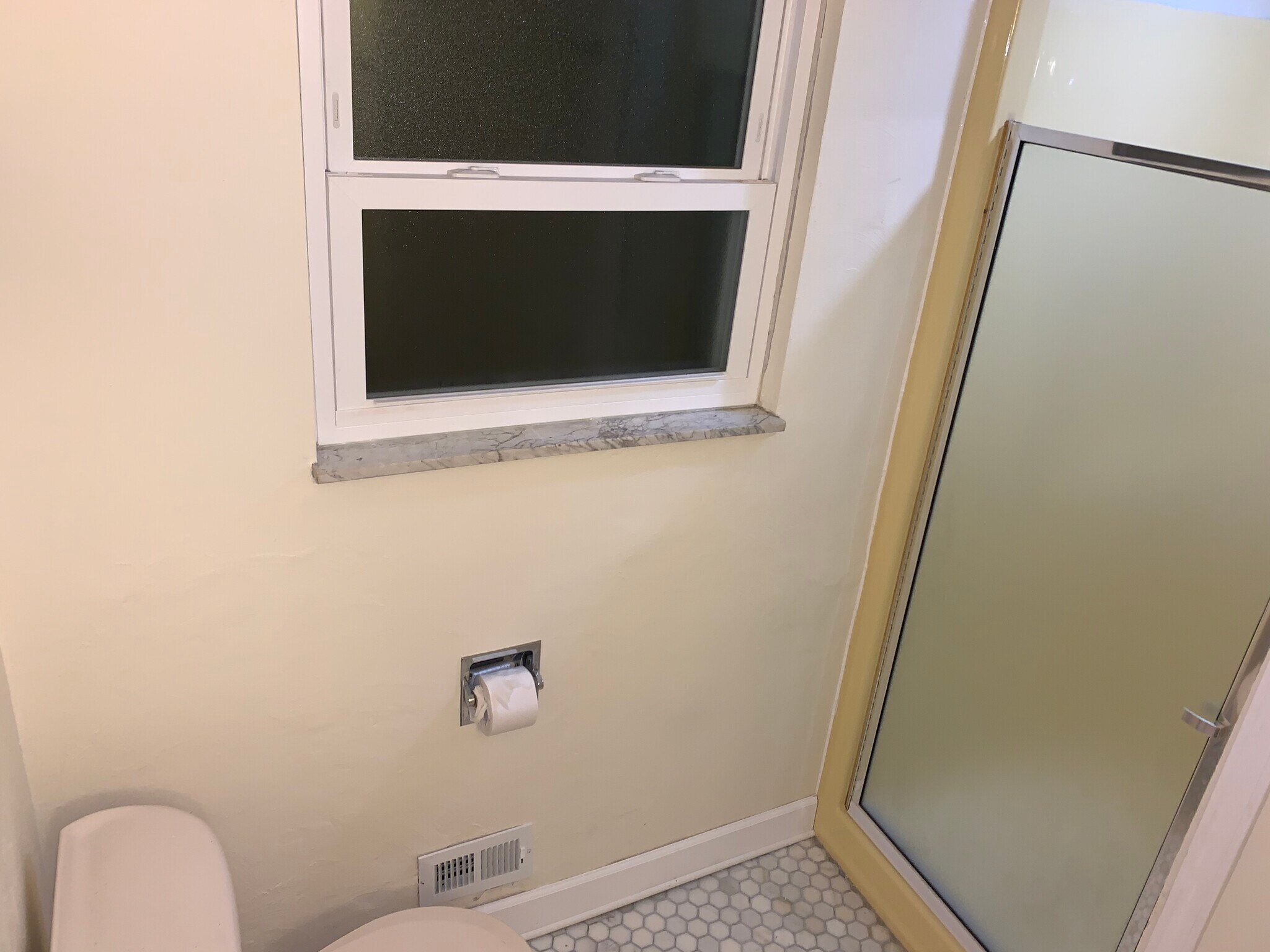 Building Photo - 4268 Sample Ct