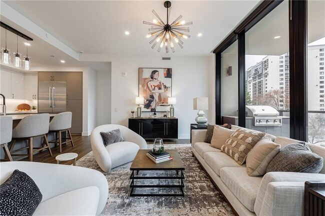 Building Photo - 2425 Peachtree Rd NE