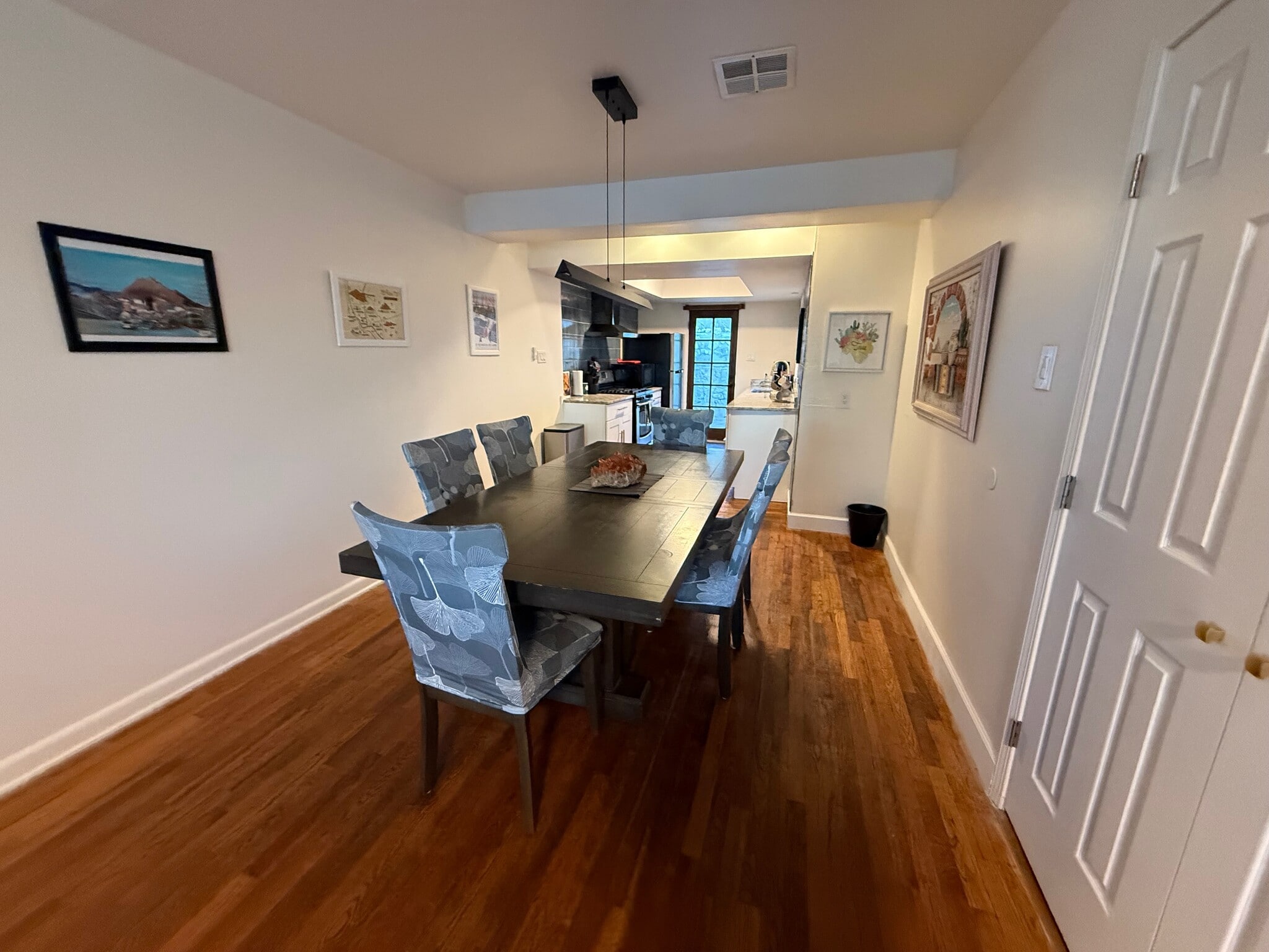 Building Photo - 2924 Piedmont Dr