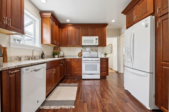 Building Photo - 2834 Milvia St