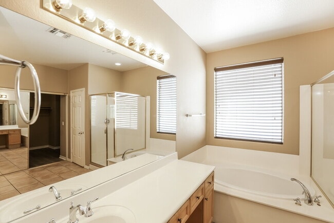 Building Photo - 14473 W Avalon Dr