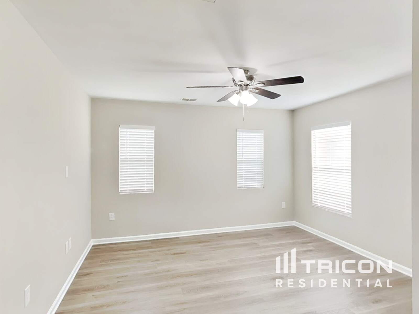 Building Photo - 305 Lameshur Ln