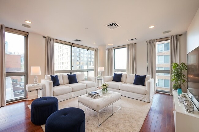 Building Photo - 201 Marin Blvd