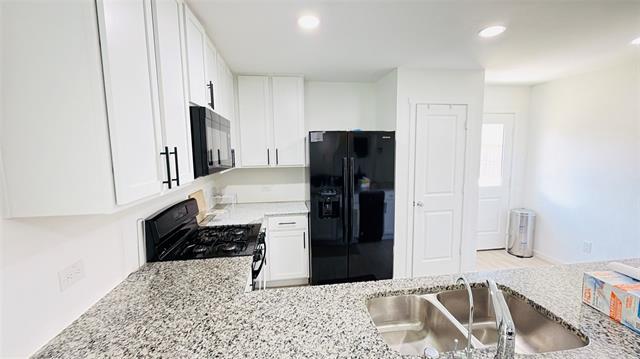 Building Photo - 217 Adelina Dr