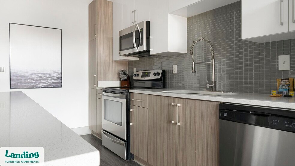 Building Photo - 930 Howell Mill Rd NW