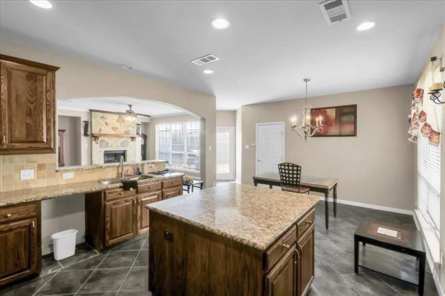 Building Photo - 7306 Waterbury Dr