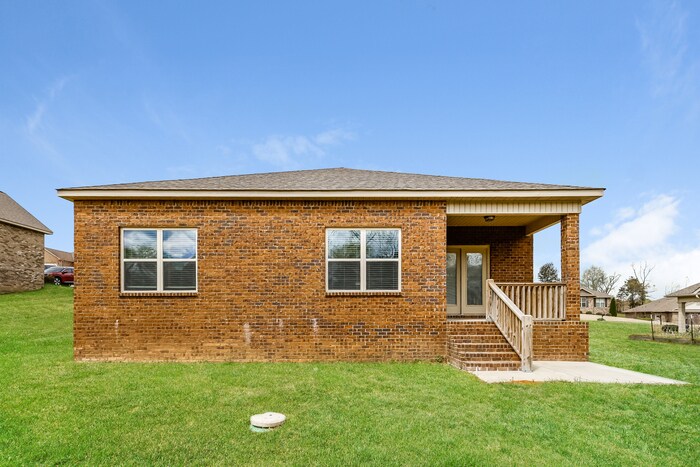 Building Photo - 115 Lazy Oak Dr