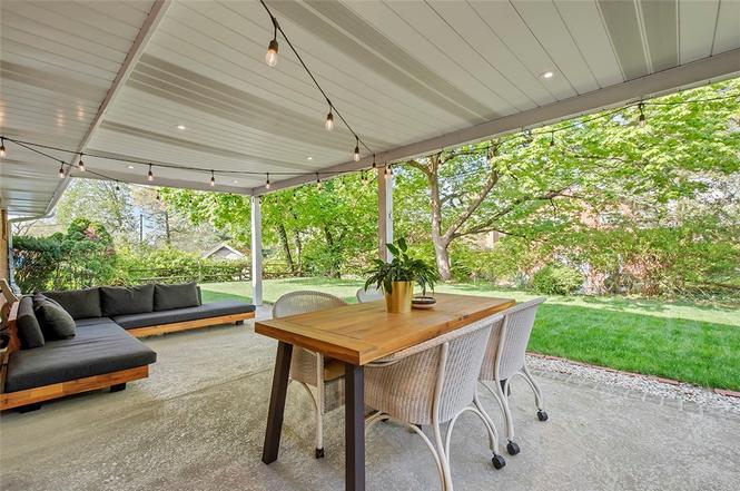 Building Photo - 1140 Folkstone Dr