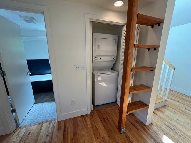Building Photo - Custom Built 1Bd/ 1Ba home in Piedmont Neighborhood! ~ Skylight, Driveway Parking, Washer/Dryer! ...