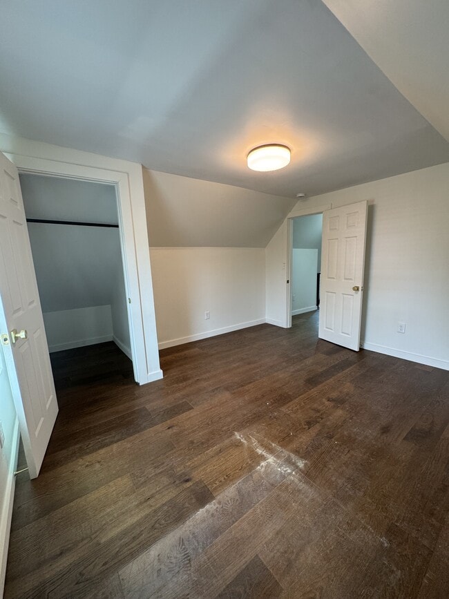 Building Photo - 510 Winfield St