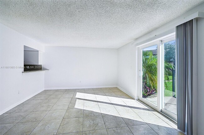 Building Photo - 311 Gulfstream Rd