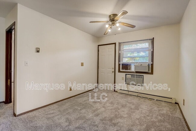 Building Photo - South Bird Street - 416