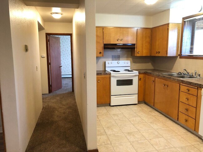 Building Photo - 2 Bedroom 1 Bathroom in Duplex | Near JBER & Cheney Lake!