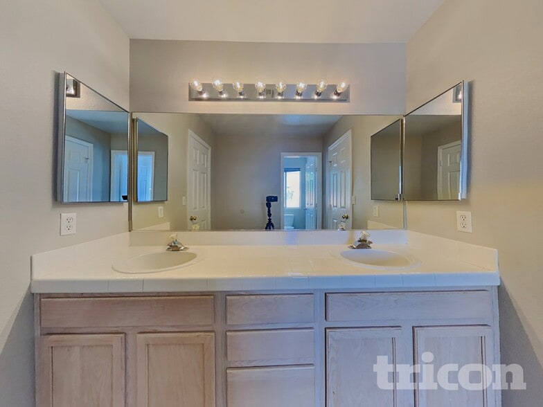 Building Photo - 5756 Dew Mist Ln