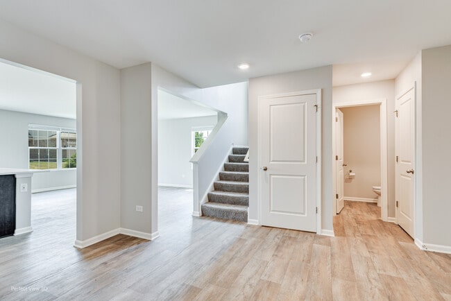 Building Photo - 2064 Canyon Creek Ct