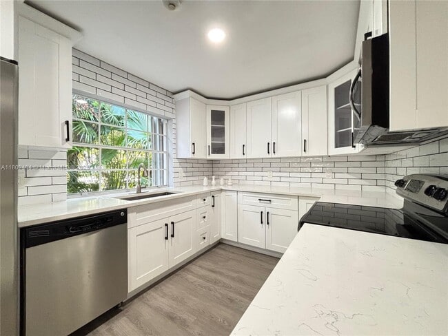 Primary Photo - 1597 Springside Dr