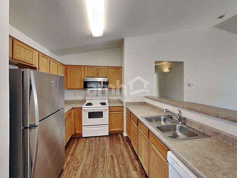 Building Photo - 14908 N 125th Ln