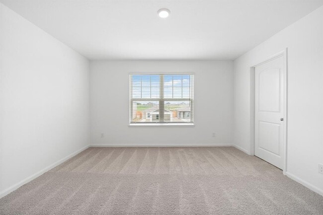 Building Photo - 305 Silent Meadow Run