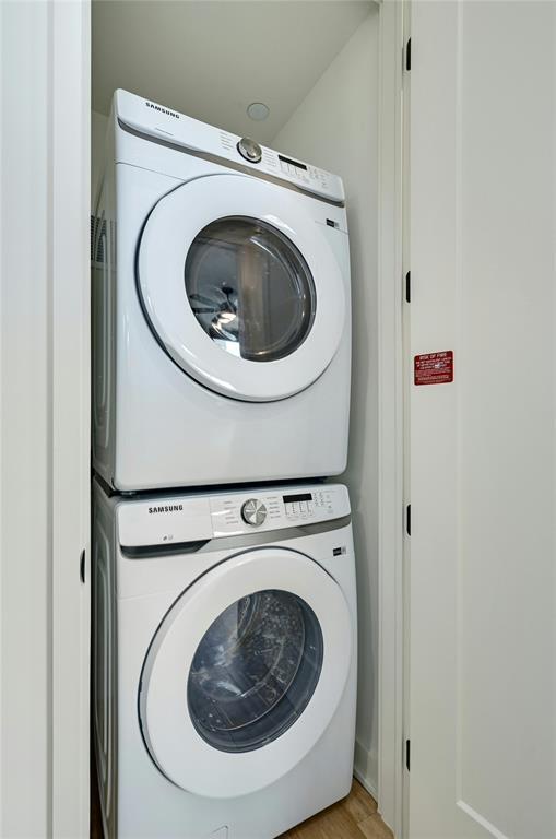 Building Photo - 84 East Ave